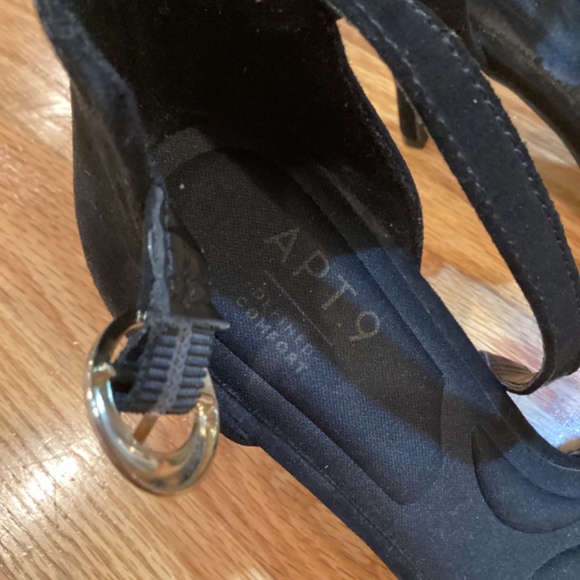 Apt 9 size 8 Leopard Heels - Picture 6 of 6